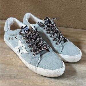 Vintage Havana Sneakers. Sky Denim Fortune size 7 . Excellent new Cond.